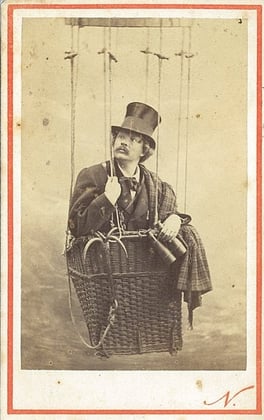 Felix_Nadar_in_a_balloon,_late_1860s_photographer_Felix_Nadar_